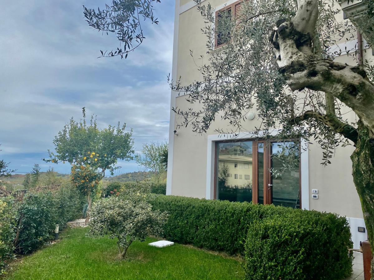 Villa Torre Degli Ulivi Corigliano Calabro Exterior photo